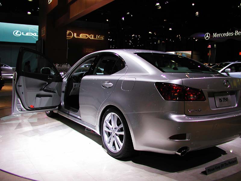 Lexus05